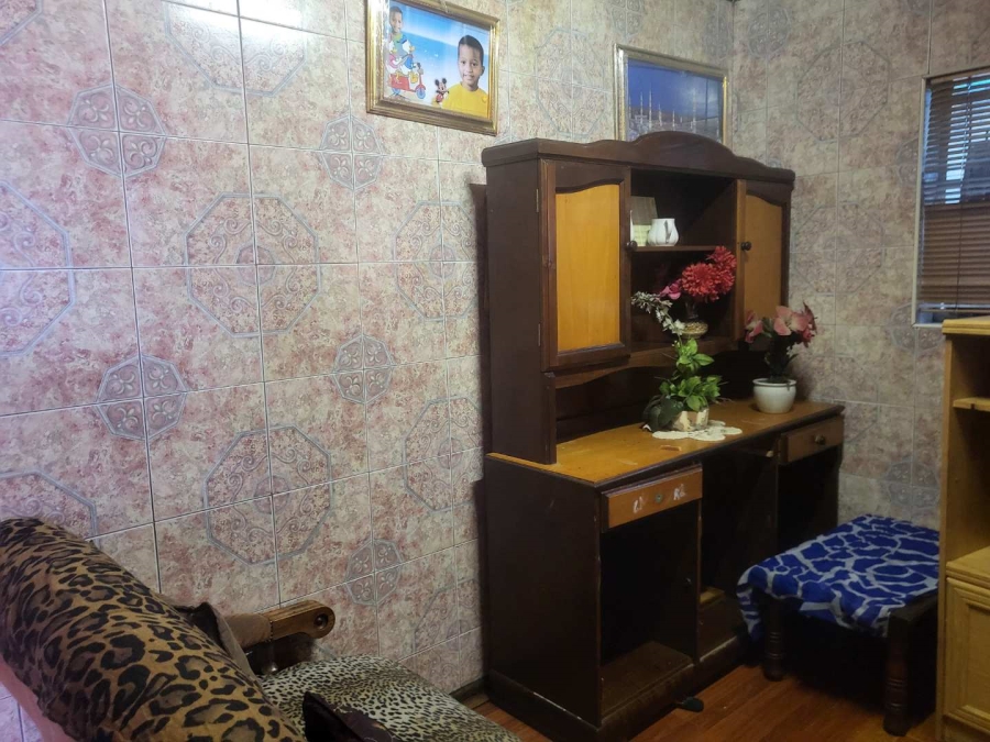 3 Bedroom Property for Sale in Charlesville Western Cape